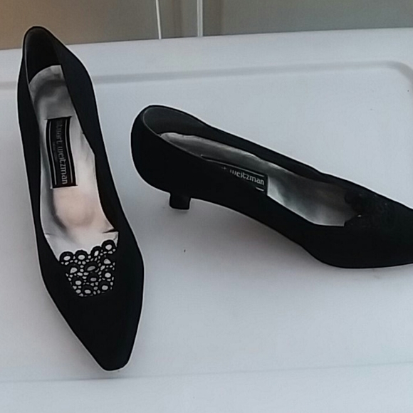 Stuart Weitzman Shoes - Stuart Weitzman Black Everyday Heels
